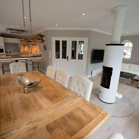 Vakantiehuis Alte Dorfstrasse 15 B *